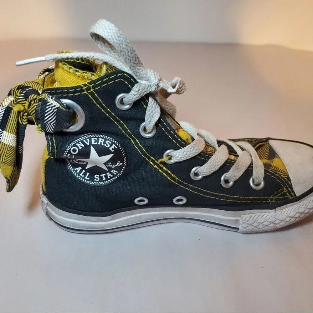 Girls Chuck Taylor All Star Bow Back Casual Sneakers Size 12